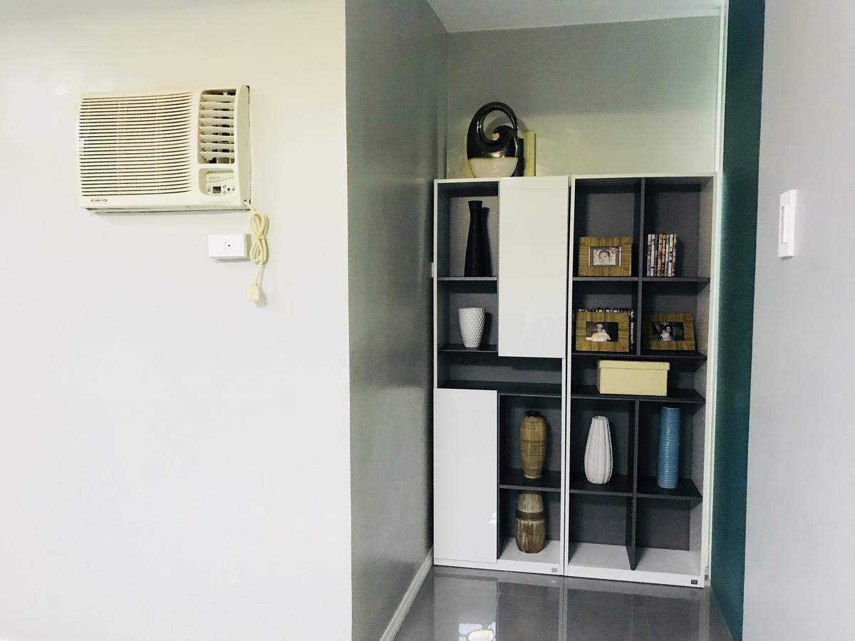Hillary Timog Park Homes Angeles Exterior foto